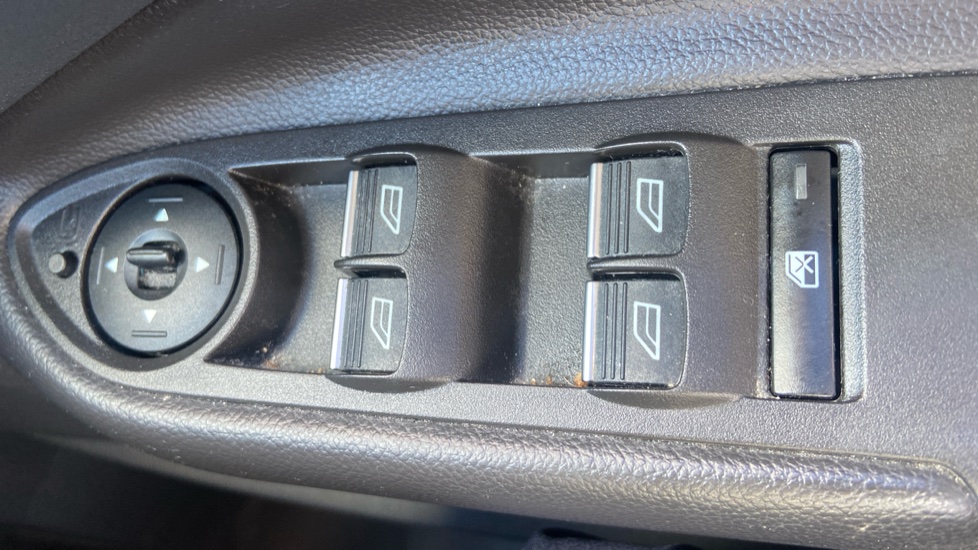 Ford Kuga 2.0 TDCi 150 Titanium X 5dr 2WD Diesel Estate - Image 28