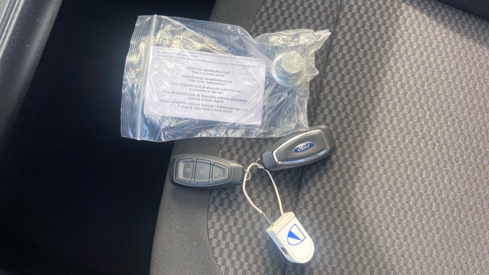 Ford Puma 1.0 EcoBoost Hybrid mHEV ST-Line 5dr Petrol Hatchback - Image 19