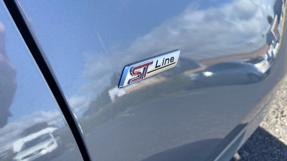 Ford Puma 1.0 EcoBoost Hybrid mHEV ST-Line 5dr Petrol Hatchback - Image 36