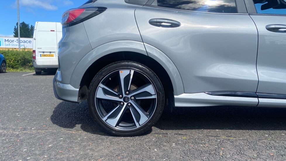 Ford Puma 1.0 EcoBoost Hybrid mHEV ST-Line X 5dr Petrol Hatchback - Image 7