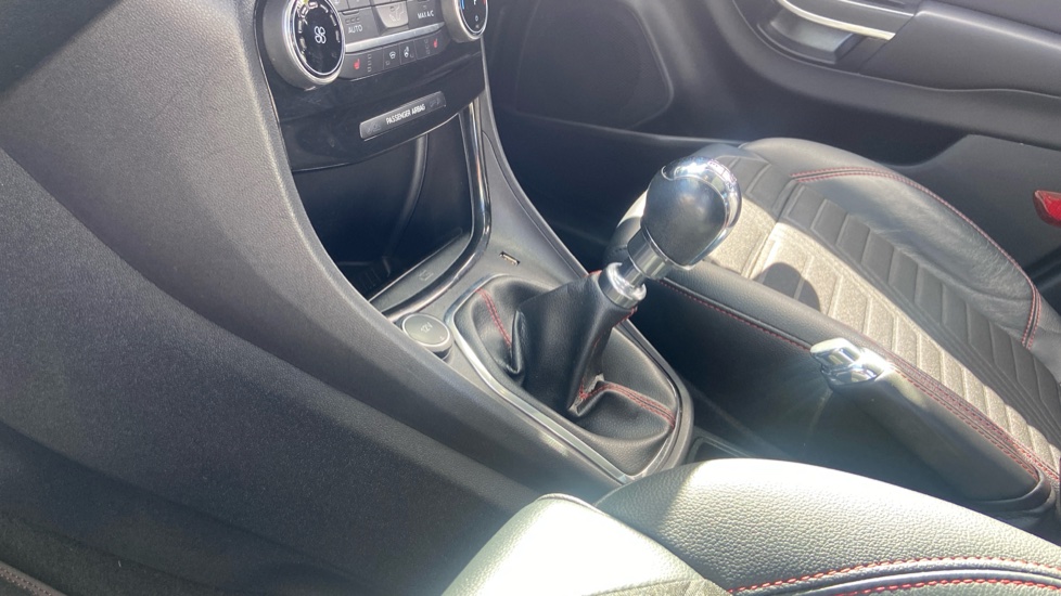 Ford Puma 1.0 EcoBoost Hybrid mHEV ST-Line X 5dr Petrol Hatchback - Image 13