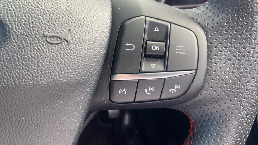 Ford Puma 1.0 EcoBoost Hybrid mHEV ST-Line X 5dr Petrol Hatchback - Image 29