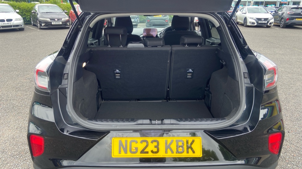 Ford Puma 1.0 EcoBoost Hybrid mHEV Titanium 5dr Petrol Hatchback - Image 4