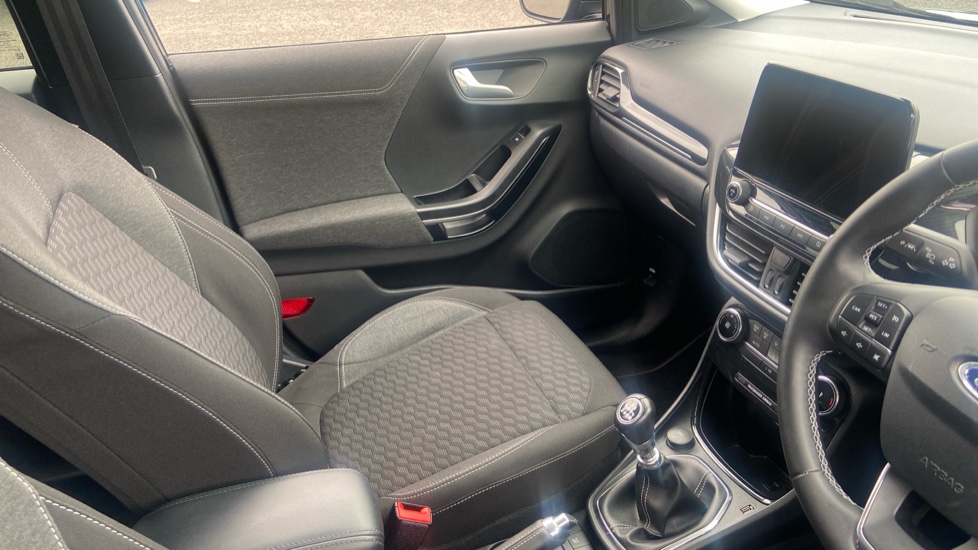 Ford Puma 1.0 EcoBoost Hybrid mHEV Titanium 5dr Petrol Hatchback - Image 14