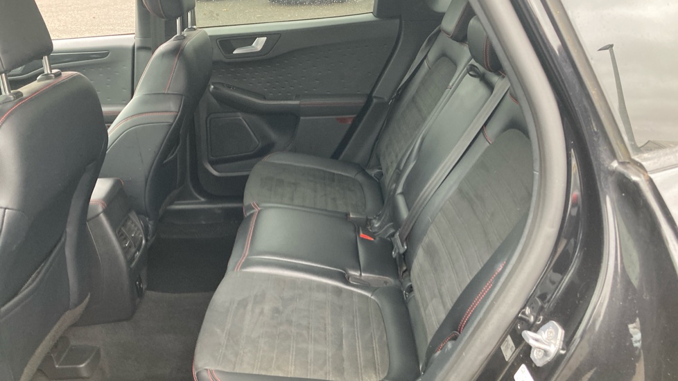 Ford Kuga 1.5 EcoBlue ST-Line First Edition 5dr Diesel Estate - Image 16