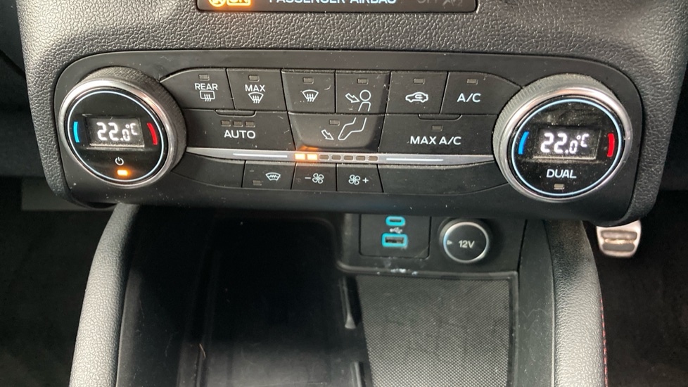 Ford Kuga 1.5 EcoBlue ST-Line First Edition 5dr Diesel Estate - Image 31