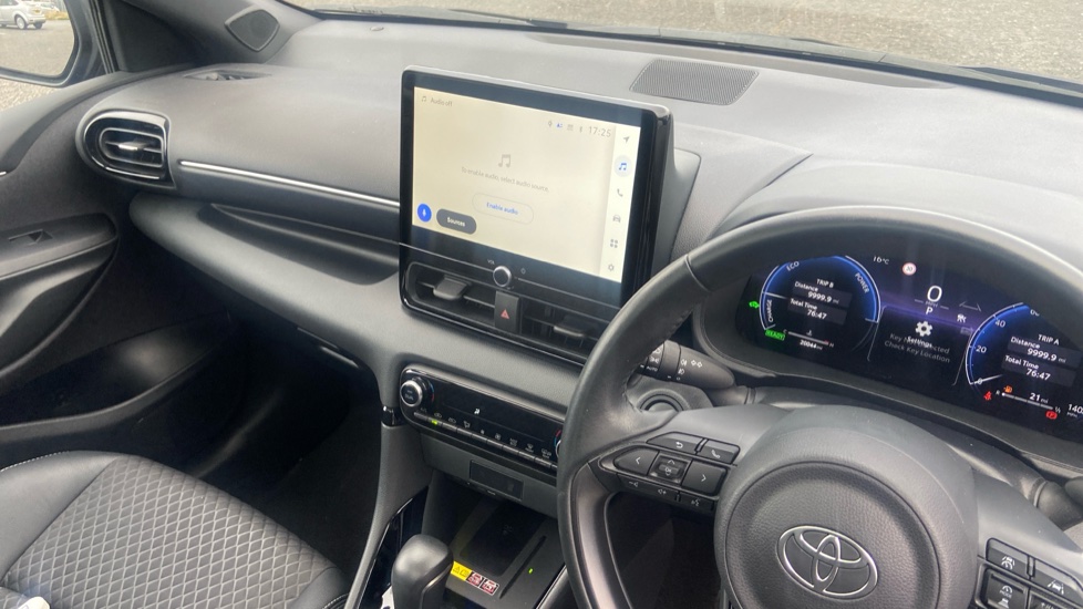 Toyota Yaris 1.5 Hybrid Excel 5dr CVT Hybrid Hatchback - Image 14