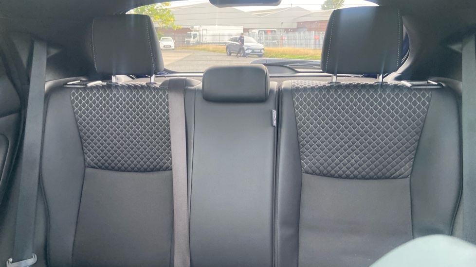 Toyota Yaris 1.5 Hybrid Excel 5dr CVT Hybrid Hatchback - Image 15