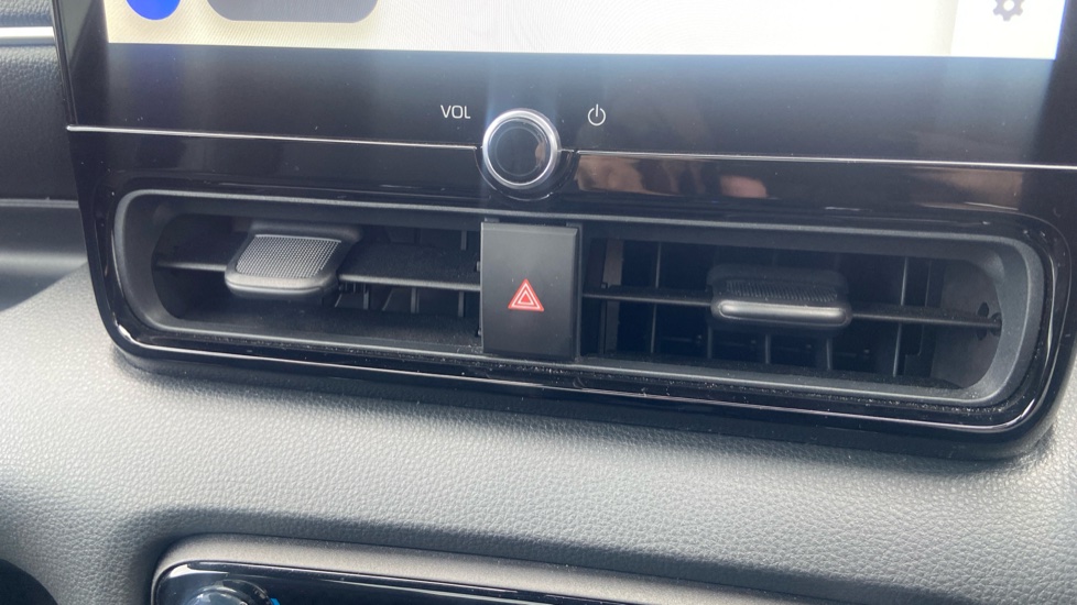 Toyota Yaris 1.5 Hybrid Excel 5dr CVT Hybrid Hatchback - Image 27