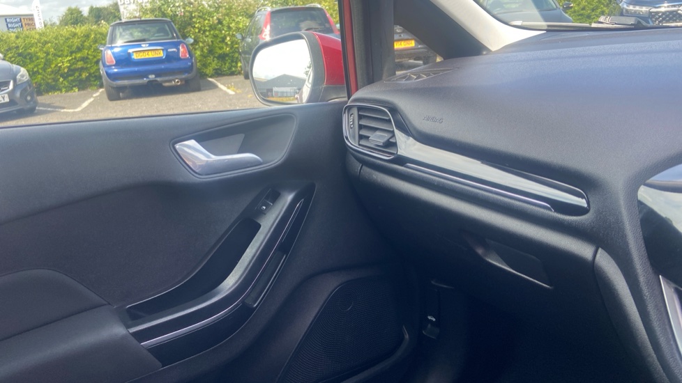 Ford Fiesta 1.0 EcoBoost Zetec 5dr Petrol Hatchback - Image 19