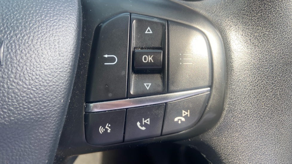 Ford Fiesta 1.0 EcoBoost Zetec 5dr Petrol Hatchback - Image 22