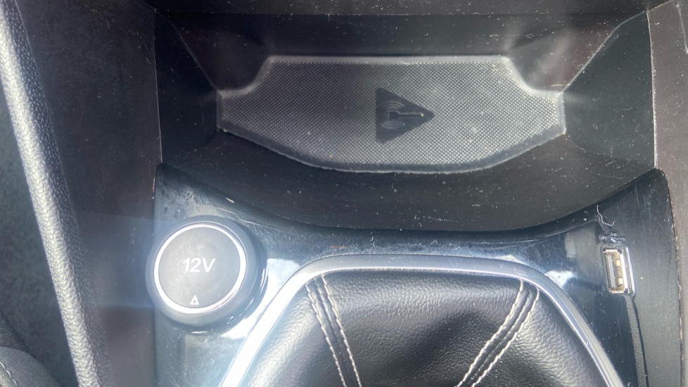 Ford Fiesta 1.0 EcoBoost Zetec 5dr Petrol Hatchback - Image 31