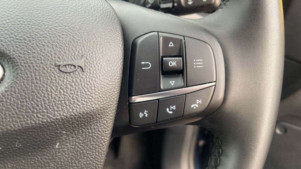 Ford Kuga 1.5 EcoBoost 150 Titanium Edition 5dr Petrol Estate - Image 32