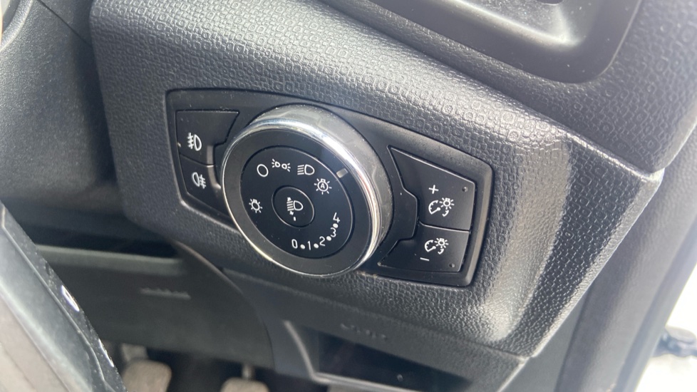 Ford EcoSport 1.0 EcoBoost 125 ST-Line 5dr Petrol Hatchback - Image 28