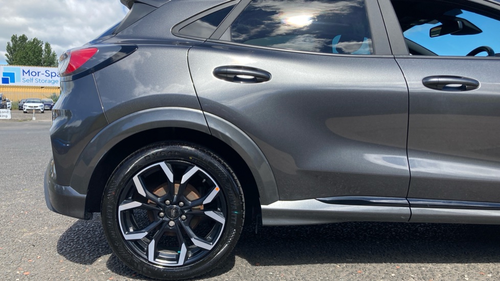 Ford Puma 1.0 EcoBoost Hybrid mHEV ST-Line X 5dr Petrol Hatchback - Image 7