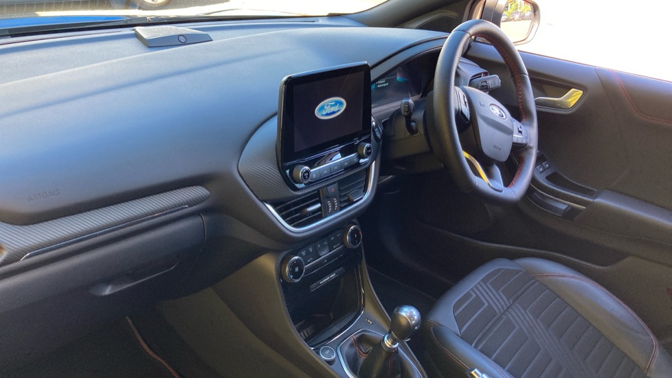 Ford Puma 1.0 EcoBoost Hybrid mHEV ST-Line X 5dr Petrol Hatchback - Image 9