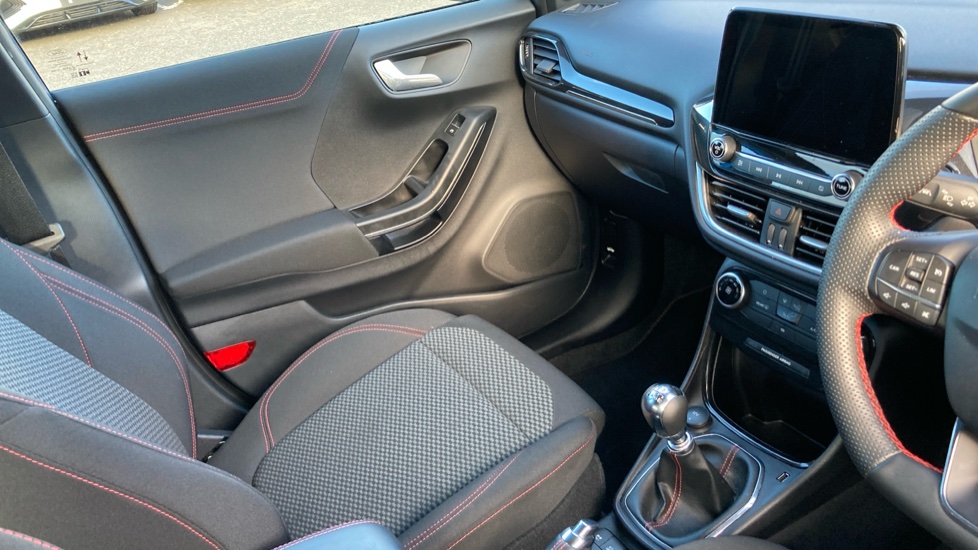 Ford Puma 1.0 EcoBoost Hybrid mHEV ST-Line 5dr Petrol Hatchback - Image 14