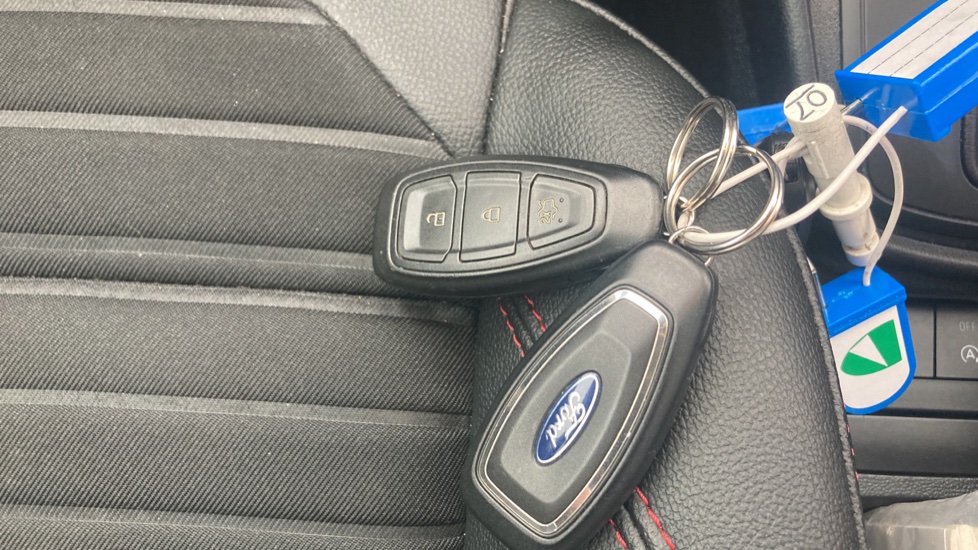 Ford Puma 1.0 EcoBoost Hybrid mHEV ST-Line X 5dr DCT Petrol Hatchback - Image 20