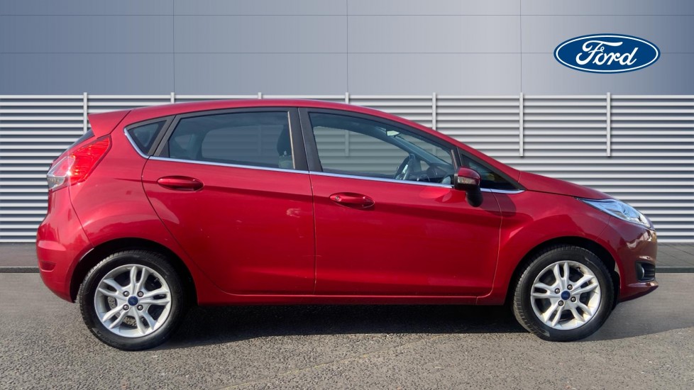 Ford Fiesta 1.25 82 Zetec 5dr Petrol Hatchback - Image 5