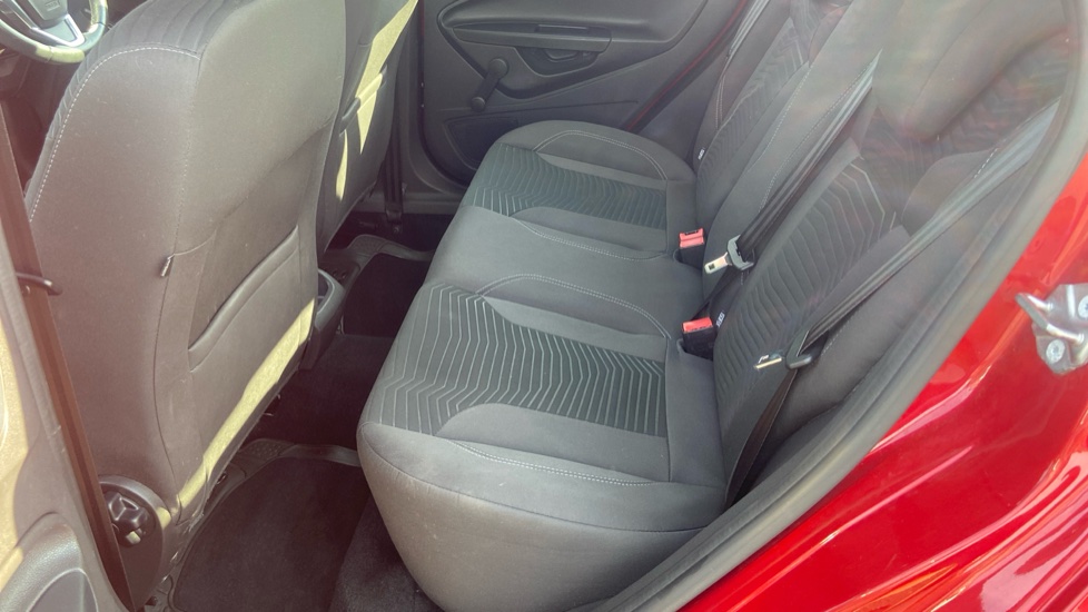 Ford Fiesta 1.25 82 Zetec 5dr Petrol Hatchback - Image 16
