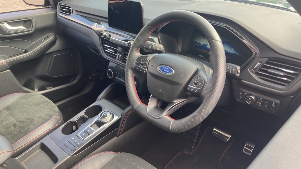 Ford Kuga 2.5 PHEV ST-Line X Edition 5dr CVT Estate - Image 11