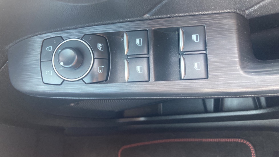 Ford Kuga 2.5 PHEV ST-Line X Edition 5dr CVT Estate - Image 29