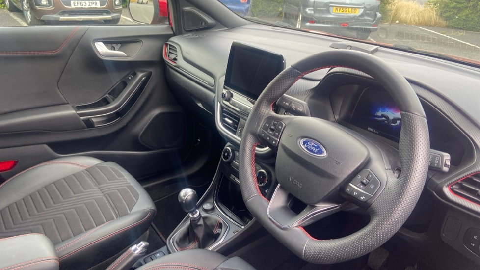 Ford Puma 1.0 EcoBoost Hybrid mHEV ST-Line X 5dr Petrol Hatchback - Image 11