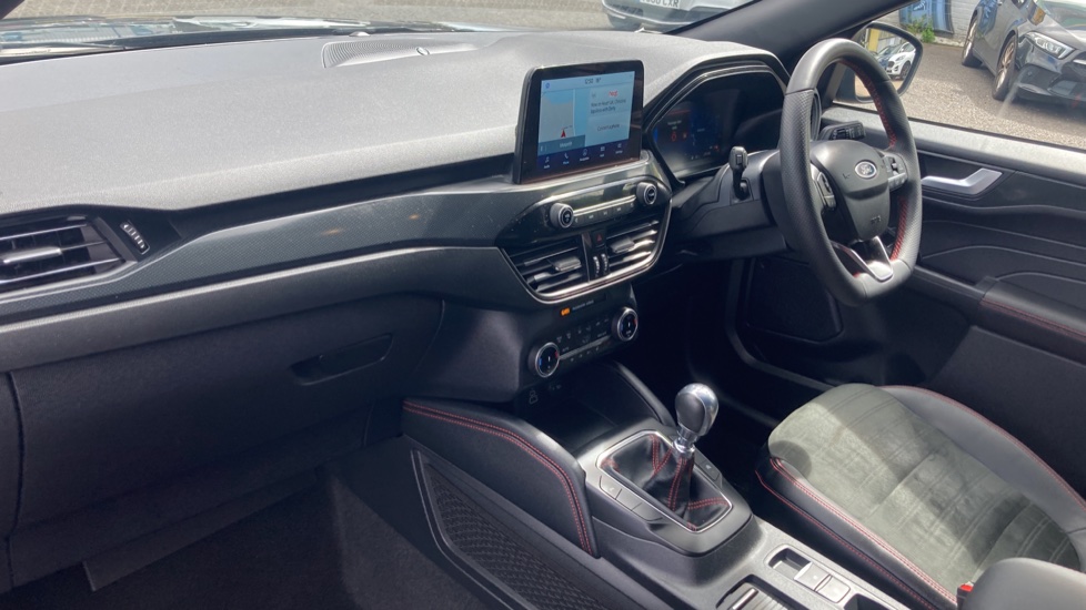 Ford Kuga 1.5 EcoBoost 150 ST-Line Edition 5dr Petrol Estate - Image 9