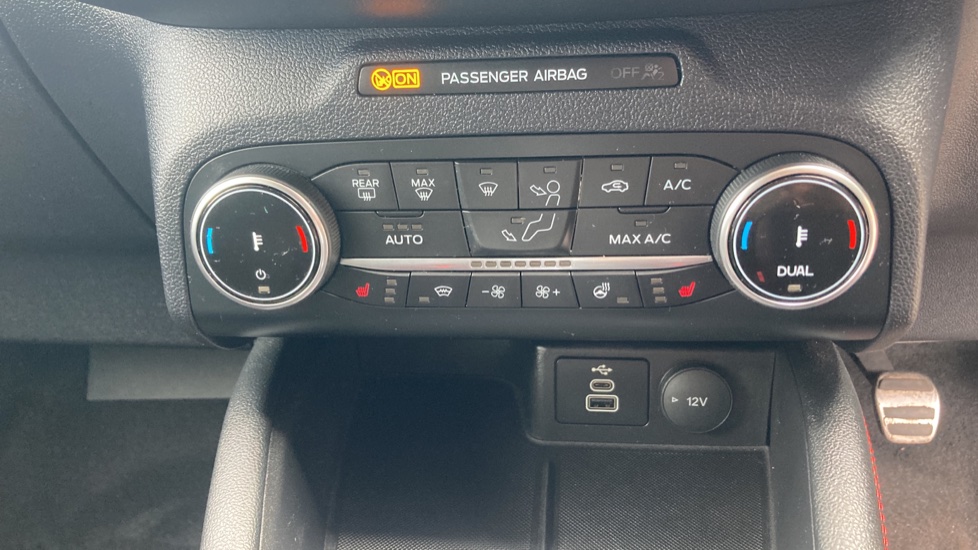 Ford Kuga 1.5 EcoBoost 150 ST-Line Edition 5dr Petrol Estate - Image 19