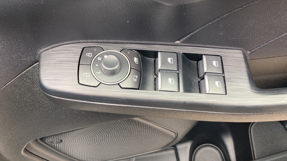 Ford Kuga 1.5 EcoBoost 150 ST-Line Edition 5dr Petrol Estate - Image 26