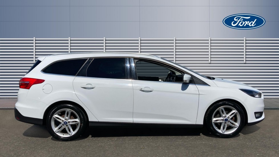 Ford Focus 1.0 EcoBoost 125 Zetec Edition 5dr Petrol Estate - Image 5