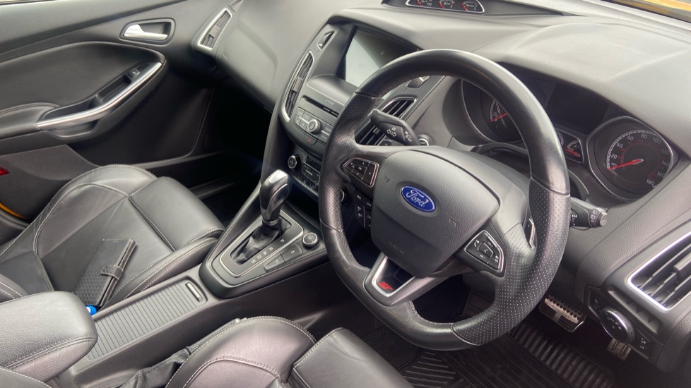 Ford Focus ST 2.0 TDCi 185 ST-3 Navigation 5dr Powershift Diesel Hatchback - Image 11