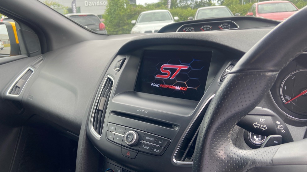 Ford Focus ST 2.0 TDCi 185 ST-3 Navigation 5dr Powershift Diesel Hatchback - Image 14