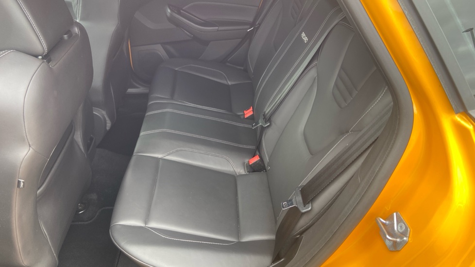 Ford Focus ST 2.0 TDCi 185 ST-3 Navigation 5dr Powershift Diesel Hatchback - Image 16