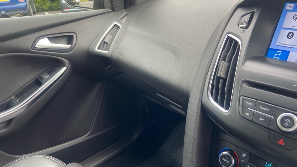 Ford Focus ST 2.0 TDCi 185 ST-3 Navigation 5dr Powershift Diesel Hatchback - Image 33