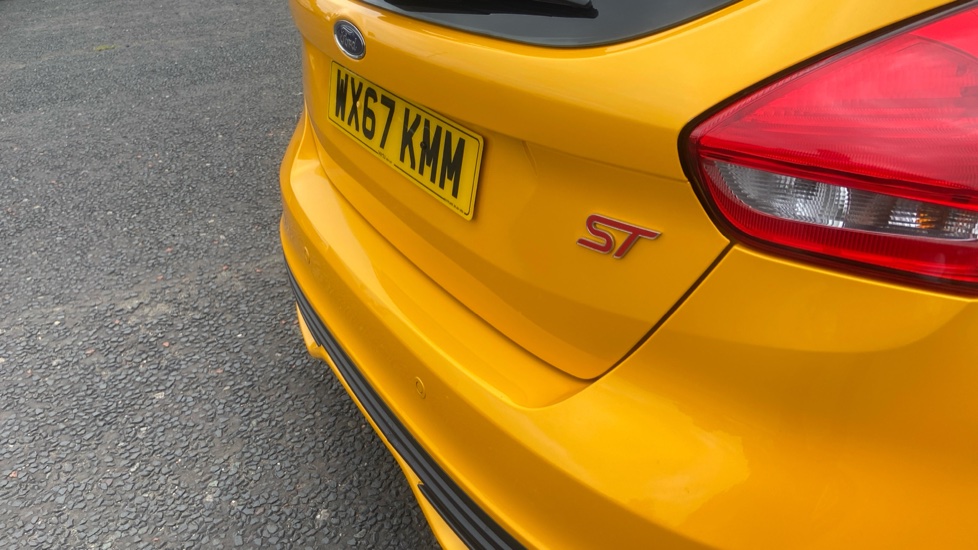 Ford Focus ST 2.0 TDCi 185 ST-3 Navigation 5dr Powershift Diesel Hatchback - Image 44
