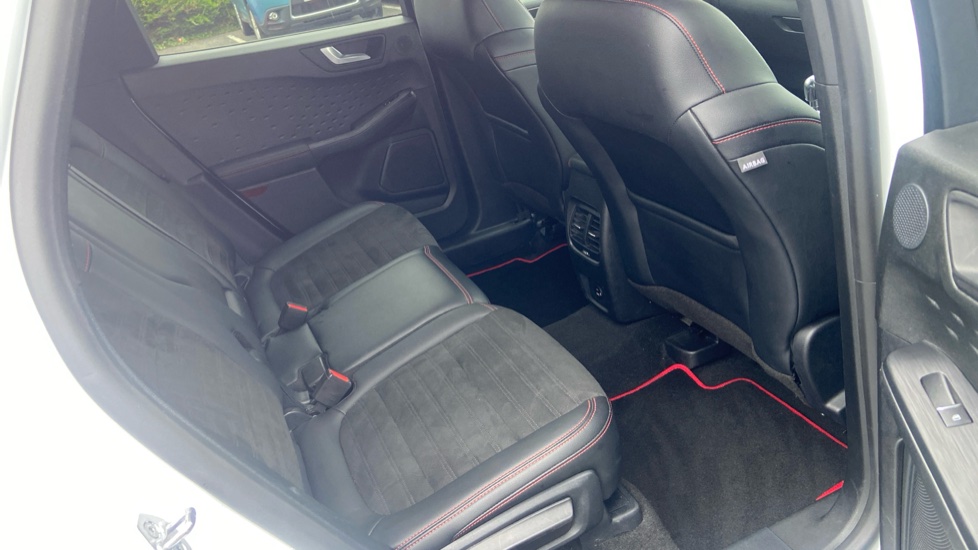 Ford Kuga 1.5 EcoBlue ST-Line Edition 5dr Diesel Estate - Image 16