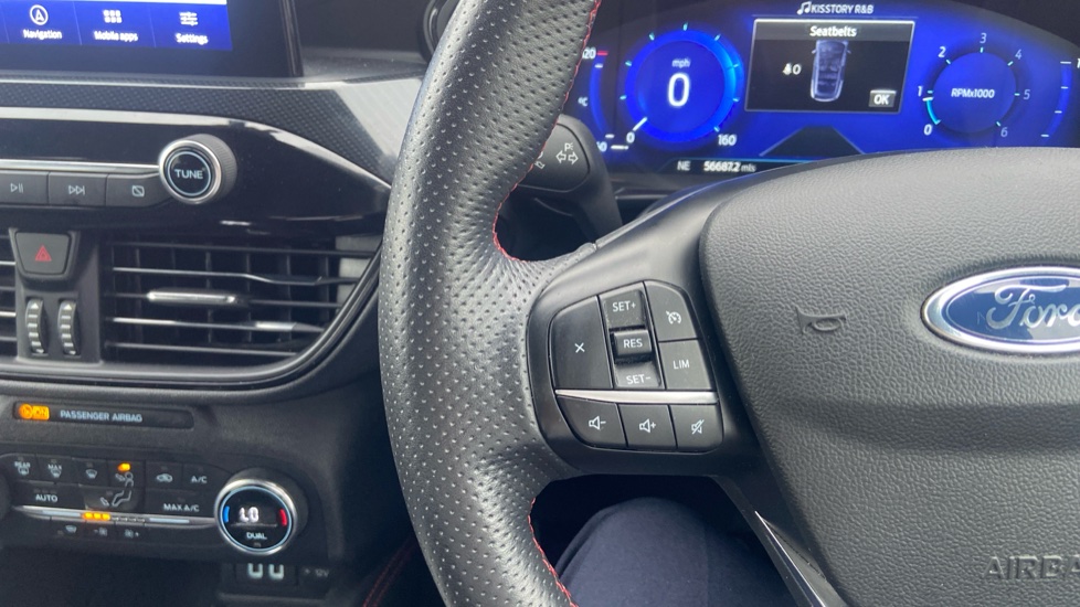 Ford Kuga 1.5 EcoBlue ST-Line Edition 5dr Diesel Estate - Image 29