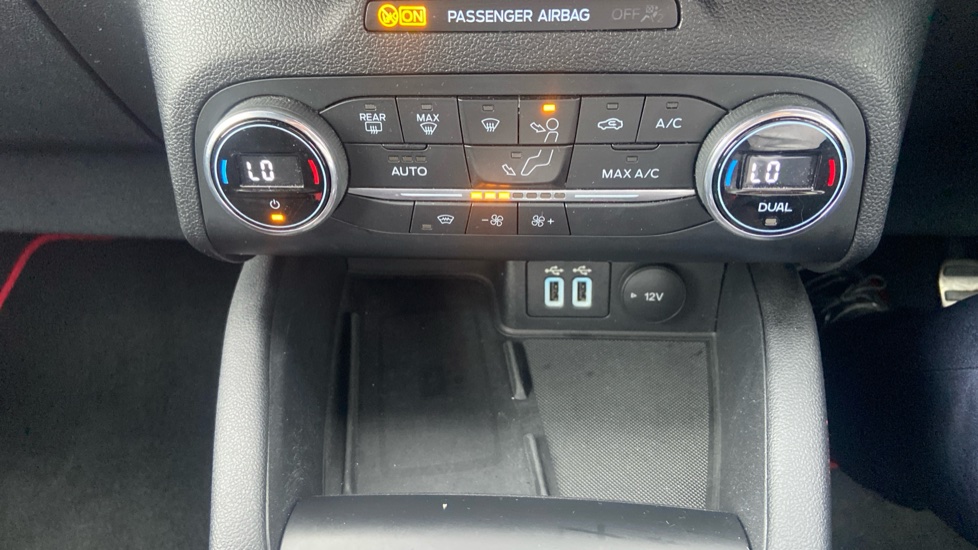 Ford Kuga 1.5 EcoBlue ST-Line Edition 5dr Diesel Estate - Image 32