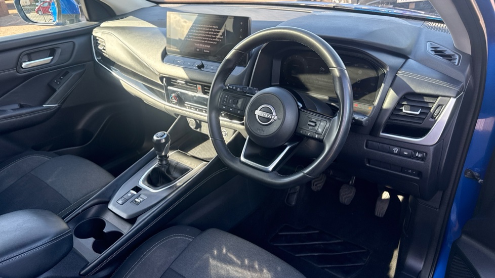 Nissan Qashqai 1.3 DiG-T MH N-Connecta 5dr Petrol Hatchback - Image 11