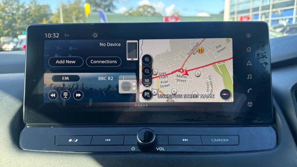 Nissan Qashqai 1.3 DiG-T MH N-Connecta 5dr Petrol Hatchback - Image 12