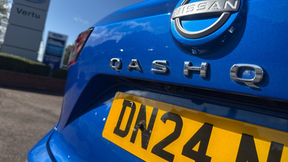 Nissan Qashqai 1.3 DiG-T MH N-Connecta 5dr Petrol Hatchback - Image 40
