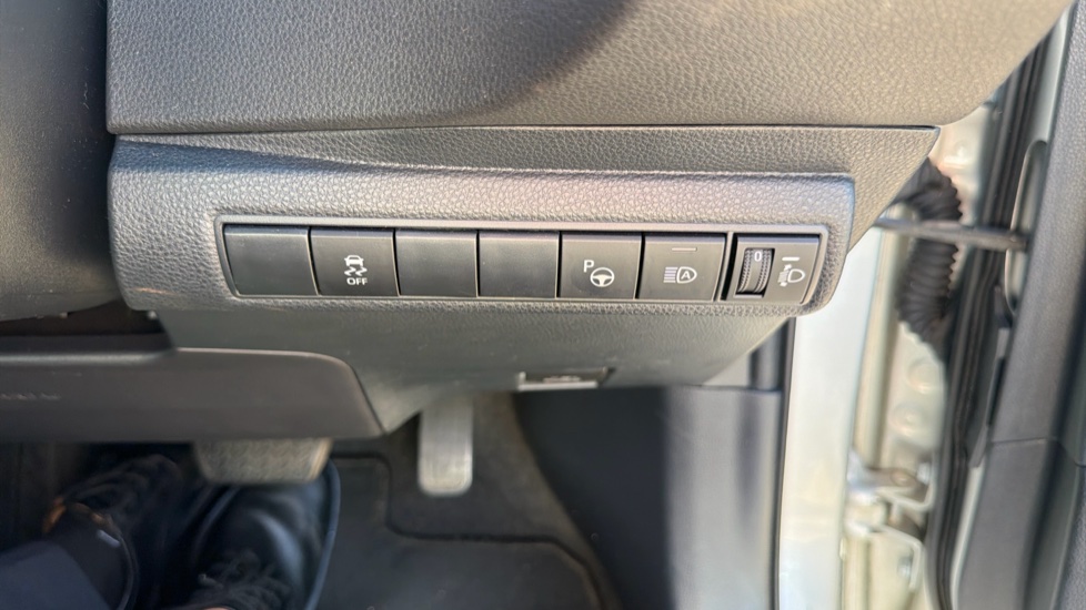 Toyota Corolla 1.8 VVT-i Hybrid GR Sport 5dr CVT Hybrid Hatchback - Image 30