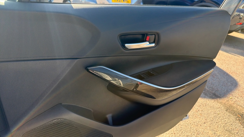 Toyota Corolla 1.8 VVT-i Hybrid GR Sport 5dr CVT Hybrid Hatchback - Image 31