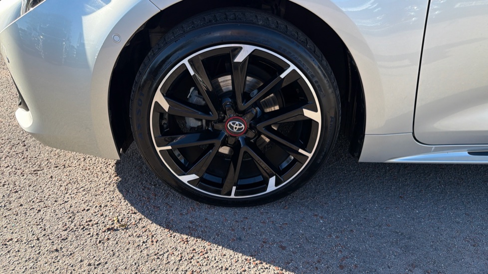 Toyota Corolla 1.8 VVT-i Hybrid GR Sport 5dr CVT Hybrid Hatchback - Image 38