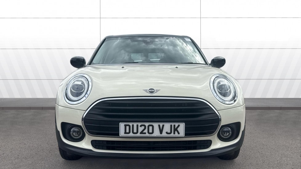 MINI Clubman 1.5 Cooper Classic 6dr Petrol Estate - Image 3
