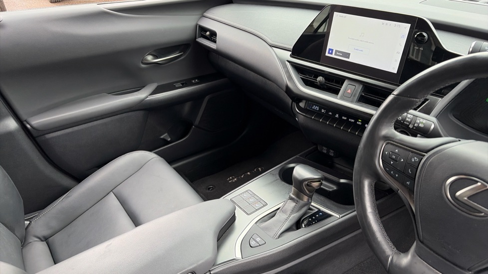 Lexus UX 250h 2.0 F-Sport Design 5dr CVT Hybrid Hatchback - Image 14