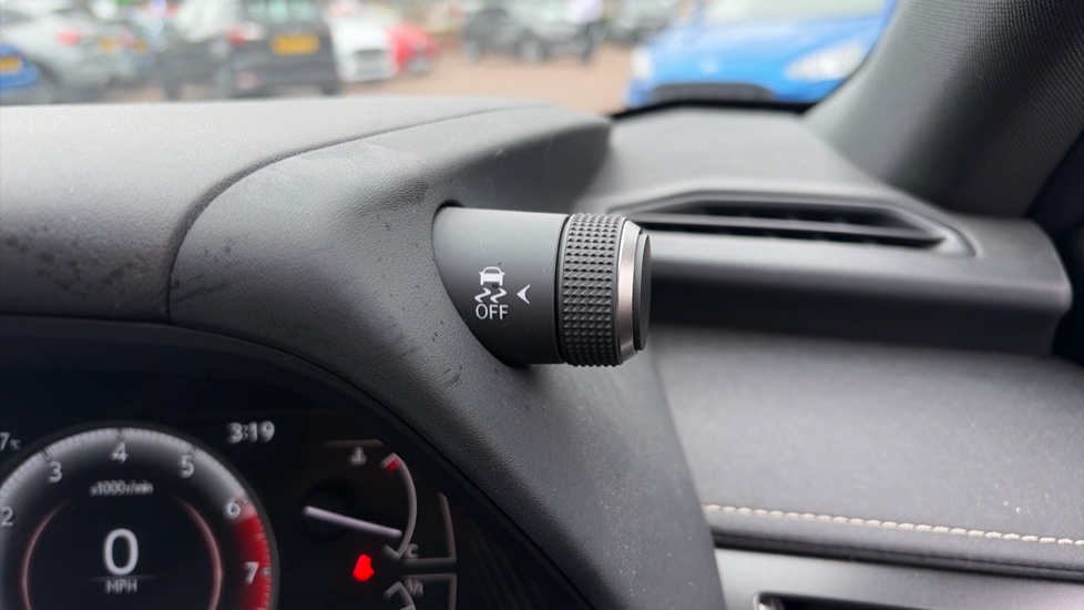 Lexus UX 250h 2.0 F-Sport Design 5dr CVT Hybrid Hatchback - Image 38