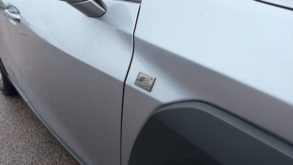 Lexus UX 250h 2.0 F-Sport Design 5dr CVT Hybrid Hatchback - Image 42