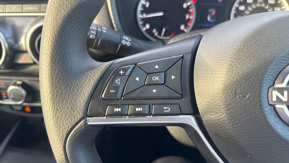 Nissan Juke 1.0 DiG-T 114 Acenta 5dr Petrol Hatchback - Image 26